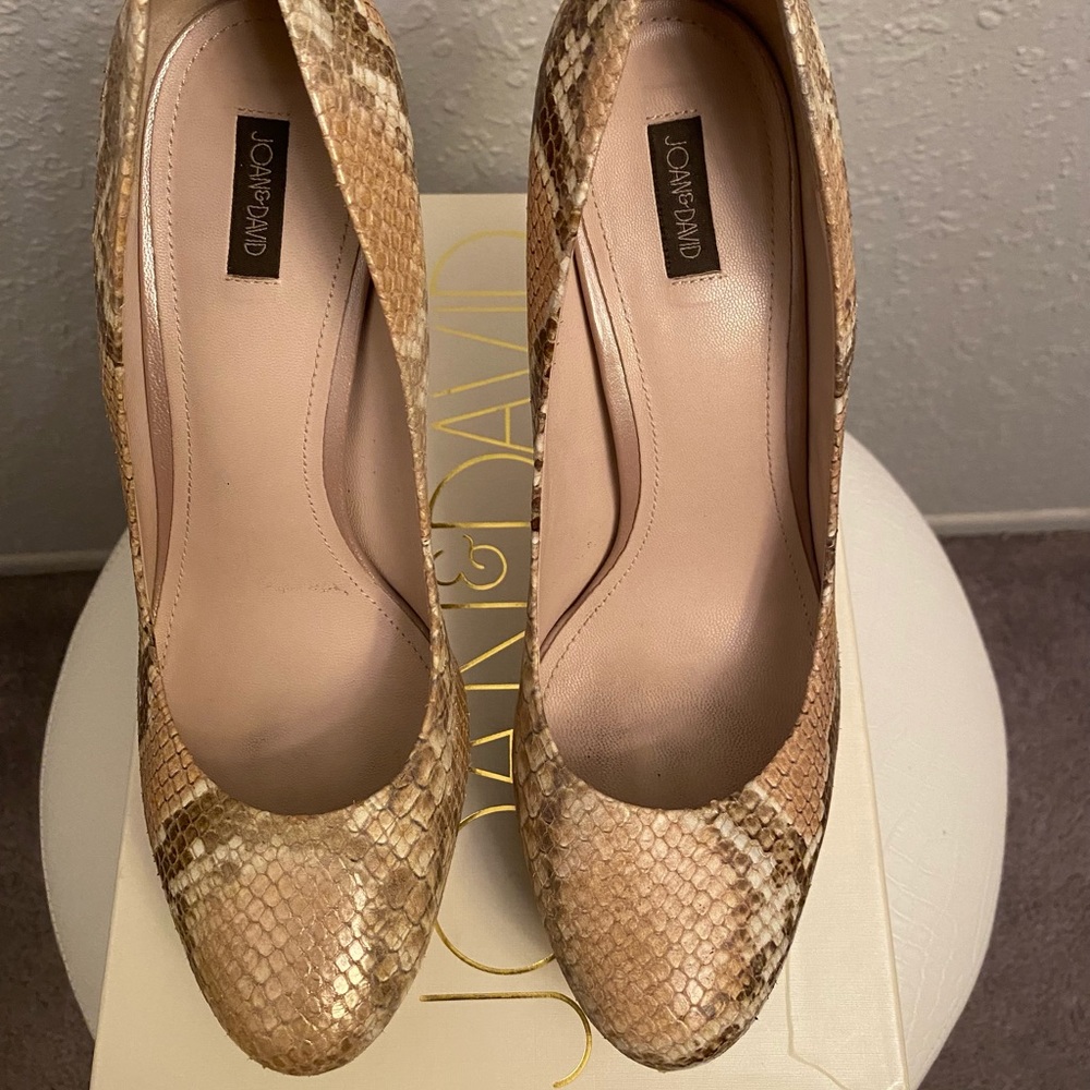 Joan & David Daquella 🐍 skin platform heels size 10